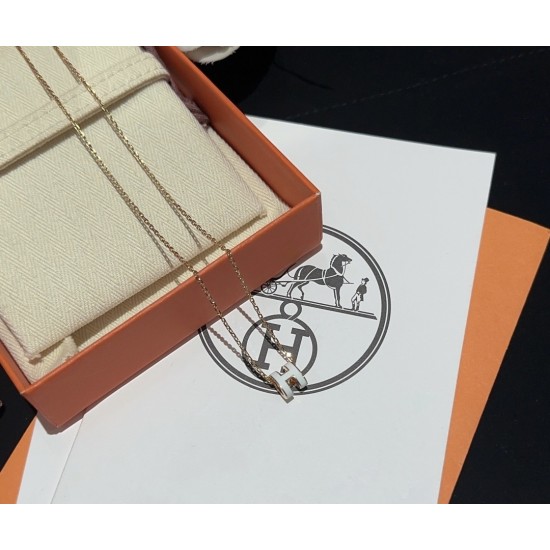 Hermes POP H necklace