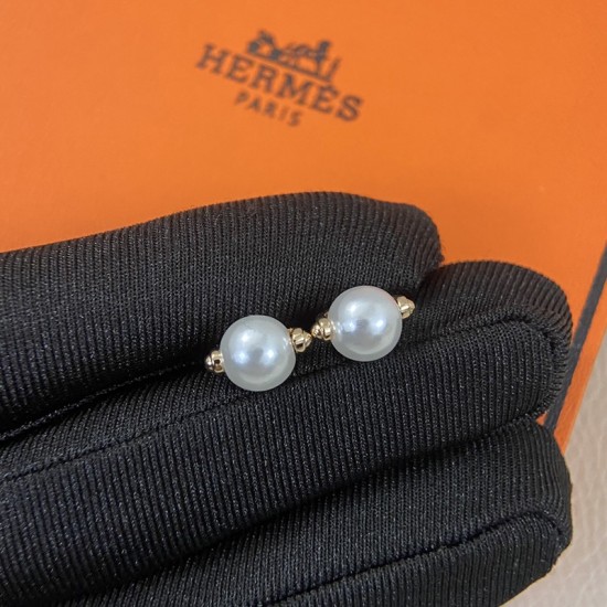 Hermes Chandra earring