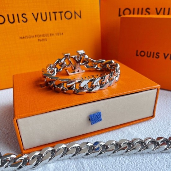 LV Chain logo bracelet