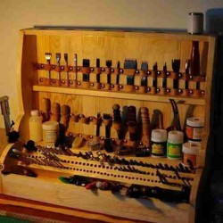 Tool shelf
