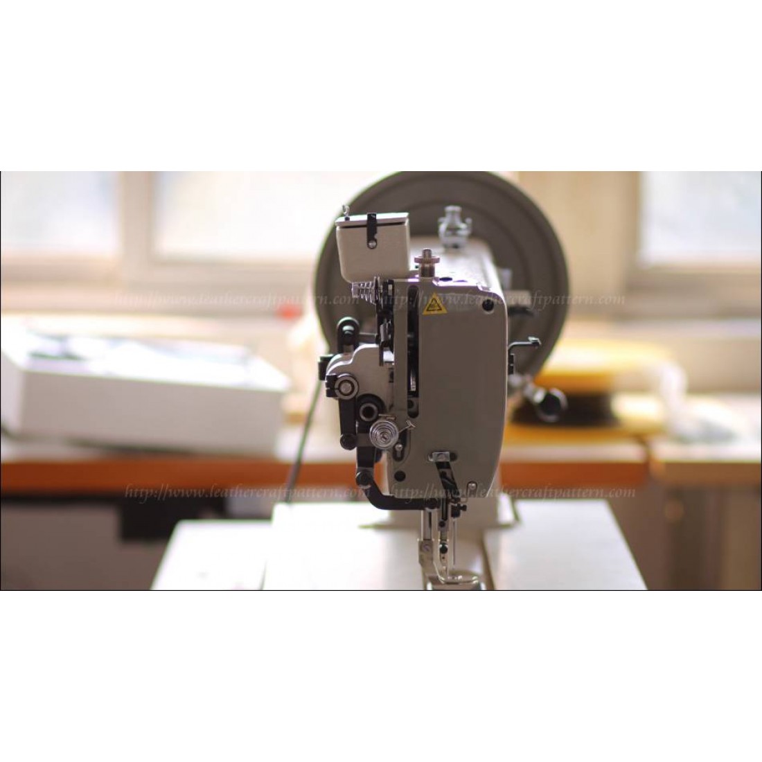 Free shipping worldwidCowboy CB4500 Heavy Leather Sewing Machine