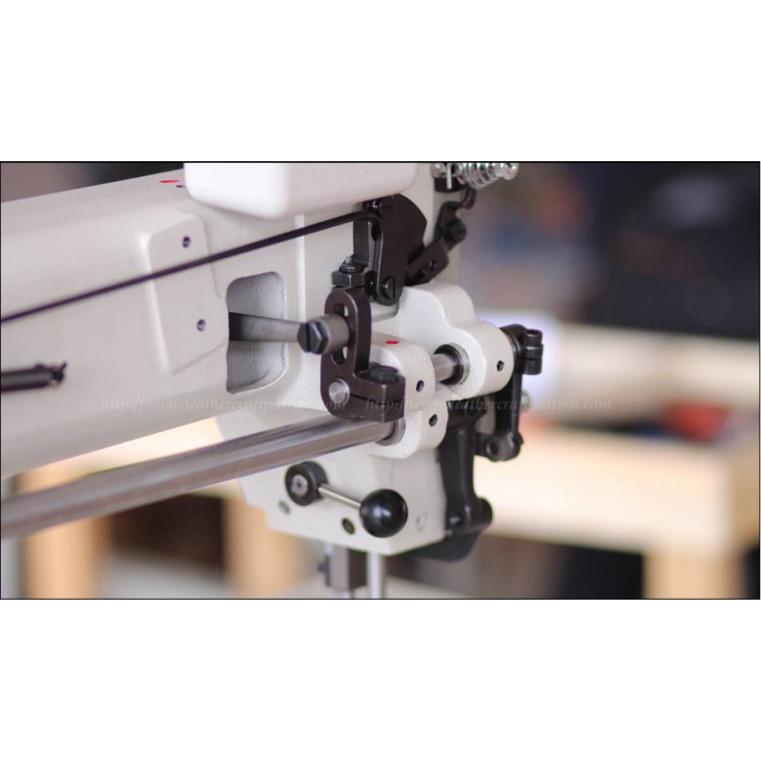 Free shipping worldwidCowboy CB4500 Heavy Leather Sewing Machine