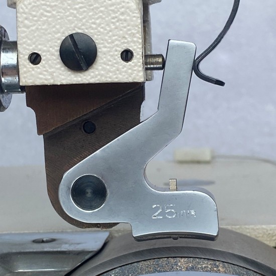 801 skiver machine fold edge foot