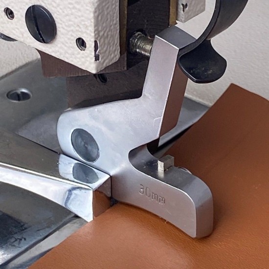 801 skiver machine fold edge foot