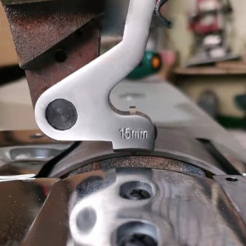 801 skiver machine fold edge foot