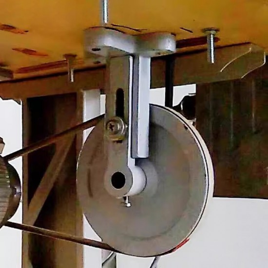 Sewing machine speed reducer wheel
