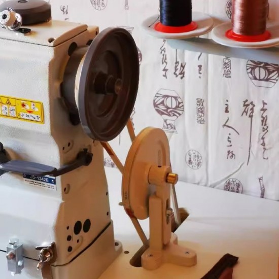 Sewing machine speed reducer wheel