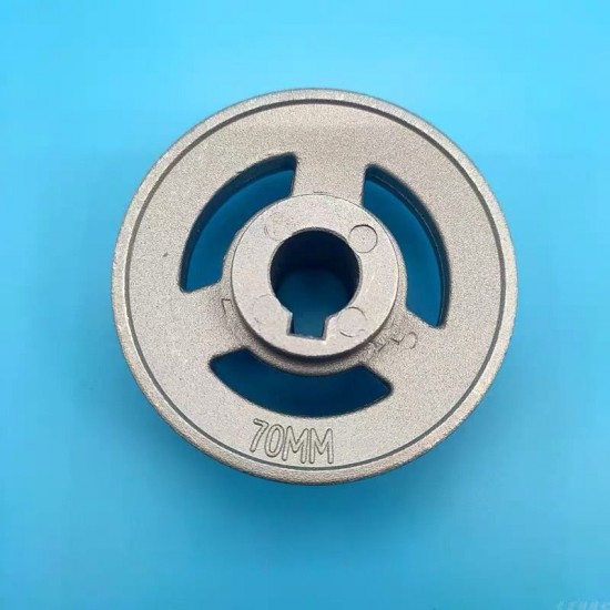Straight middle hole motor belt wheel - to control the speed of motor