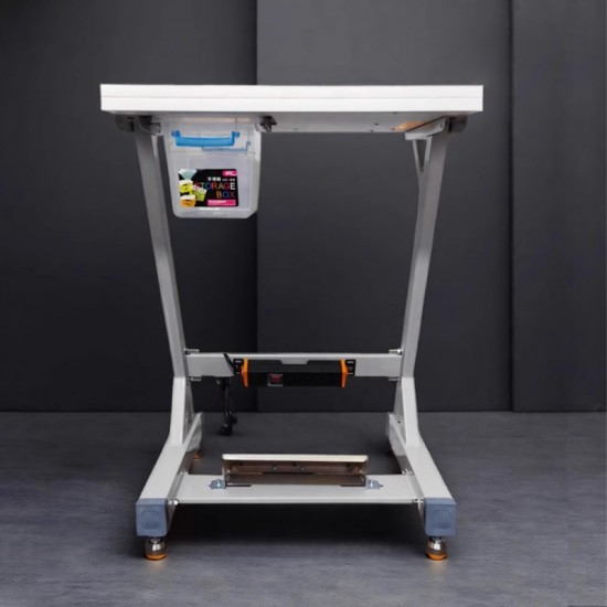 801 skiver 550 desk with socket