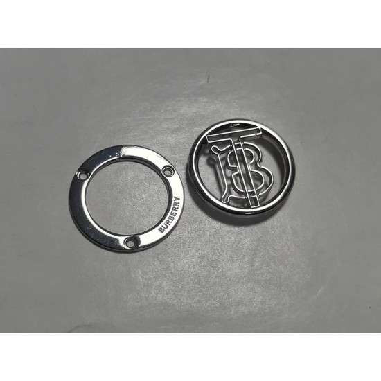 Burberry brooch No.1, 27.4mm x 19.3mm