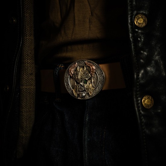 World debut - original Skull waist belt buckle