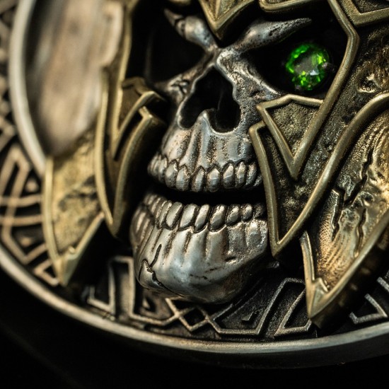 World debut - original Skull waist belt buckle