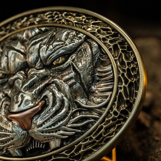 World debut - original Tiger waist belt buckle