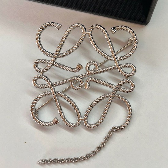 LOEWE Flamenco bag hardware, Anagram brooch twist rope LOEWE Flamenco bag hardware, Anagram brooch twist rope