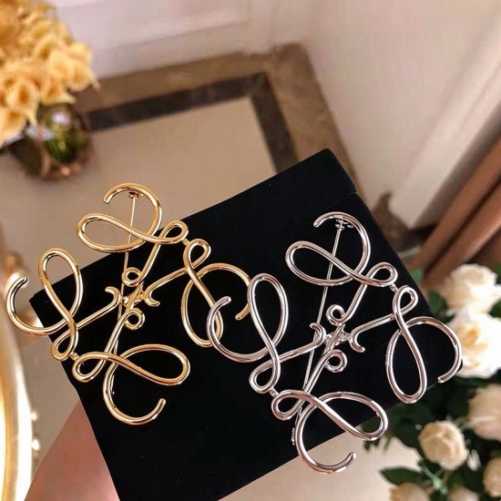 LOEWE Flamenco bag hardware, Anagram brooch LOEWE Flamenco bag hardware, Anagram brooch