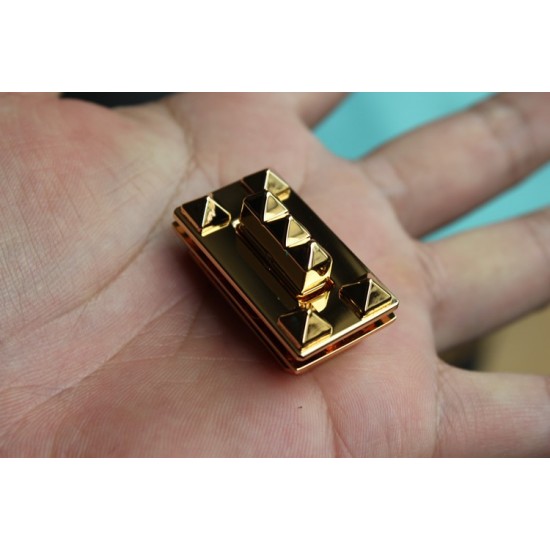 Alloy square twist lock Alloy square twist lock