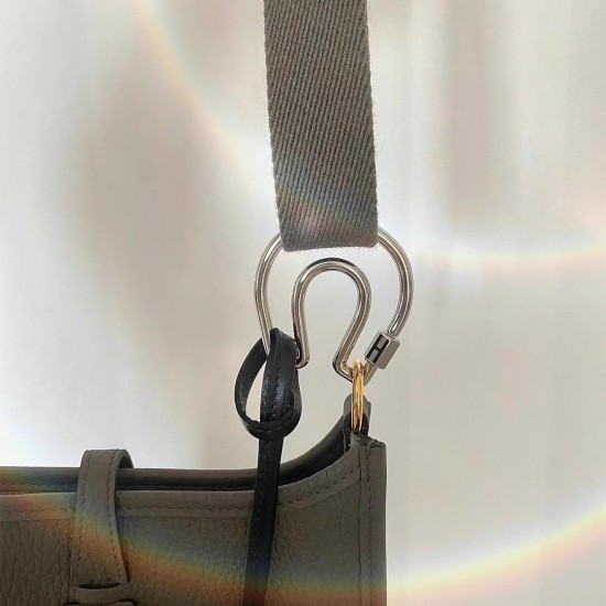 Hermes Fer a Cheval key ring