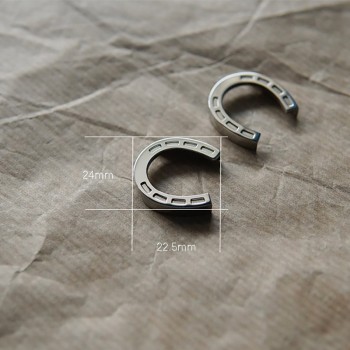 Hermes quality stainless steel horseshoes strap lock