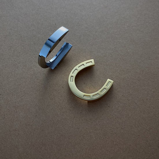 Hermes quality stainless steel horseshoes strap lock