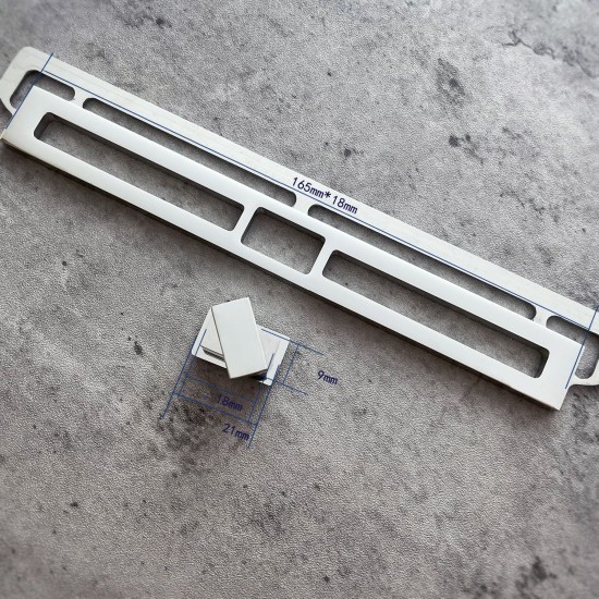 Long twist lock