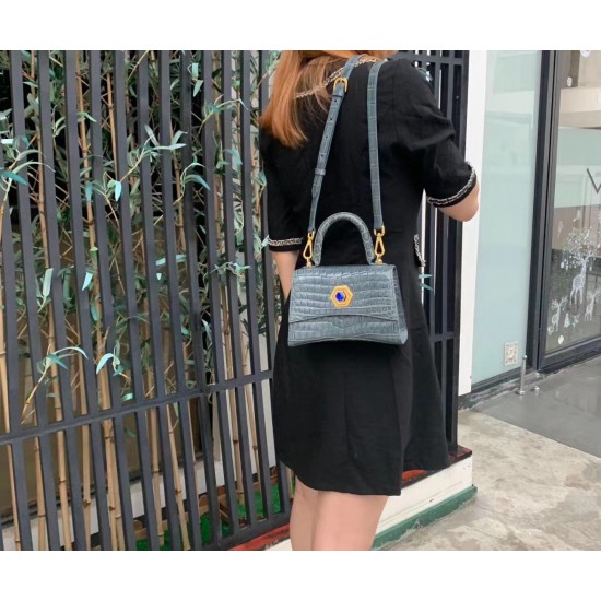 Hermes quality, stainless steel Swarovski crystal twist lock Hermes quality, stainless steel Swarovski crystal twist lock