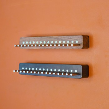World debut chisel, pricking iron holder