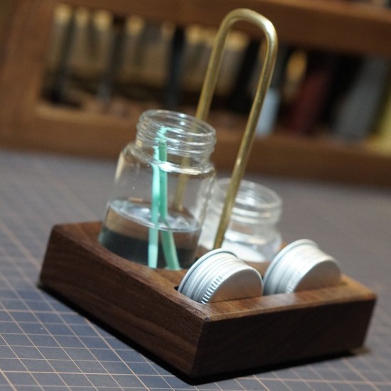 Edge rubber and phone holder