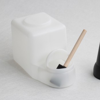 Glue container with 10 sponge brushes