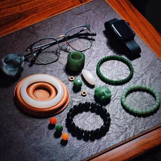 Leather bracelet and finger ring tray mould