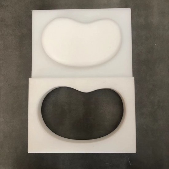 World debut - Bean plate mould World debut - Bean plate mould