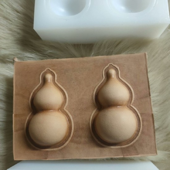 Leather gourd calabash mold