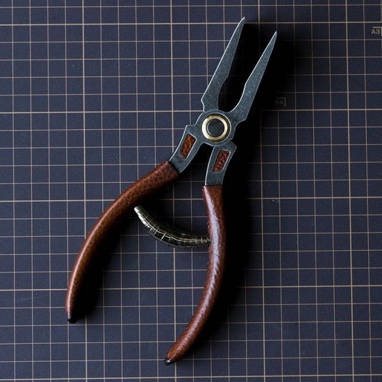 Leather pincers, pliers, tongs
