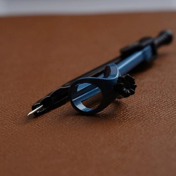Stitching line ball pen