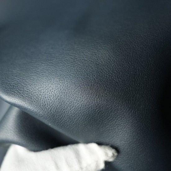 Hermes Italy POMARI swift leather Blue Nuit 2Z