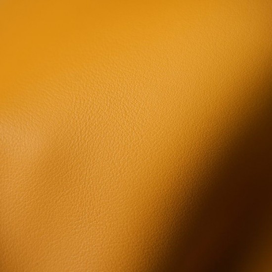 Hermes Italy POMARI swift leather Vanille 9V 1.7mm Hermes Italy POMARI swift leather Vanille 9V 1.7mm