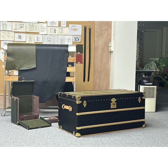 Monumental work - 1930 LV Monogram Malle Courrier Lozine Trunk 110 material kit