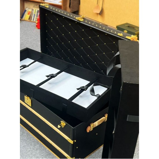Monumental work - 1930 LV Monogram Malle Courrier Lozine Trunk 110 material kit Monumental work - 1930 LV Monogram Malle Courrier Lozine Trunk 110 material kit