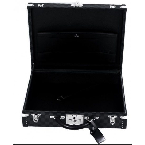 World debut - LV President Classeur suitcase material kit