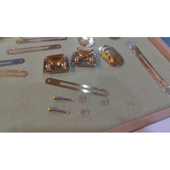 World debut - LV President Classeur suitcase material kit