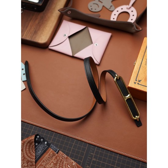 Professional material kit, Hermes Roulis waist strap, France epsom + swift Free shipping worldwide Professional material kit, Hermes Roulis waist strap, France epsom + swift Free shipping worldwide