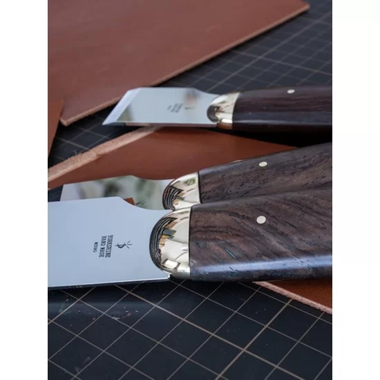 A quality skiving knife on quality leather is a great experience :  r/Leathercraft