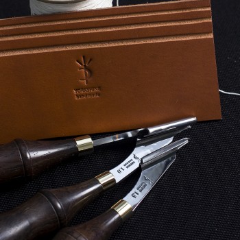 Handmade leather U style groover