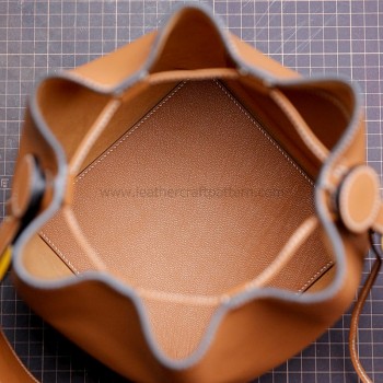 With 80 pictures detailed instruction Hermes Licol drawstring bucket bag pattern pdf download ACC-137 With 80 pictures detailed instruction Hermes Licol drawstring bucket bag pattern pdf download ACC-137