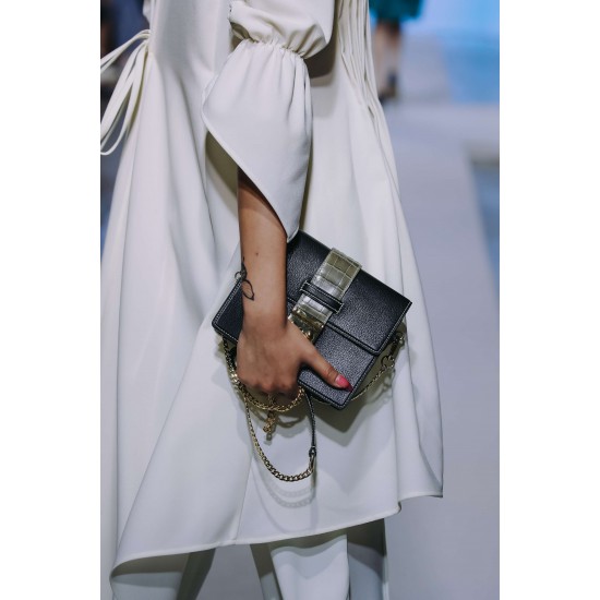 With 225 detailed pictures instruction sling bag pattern pdf download ACC-147 With 225 detailed pictures instruction sling bag pattern pdf download ACC-147
