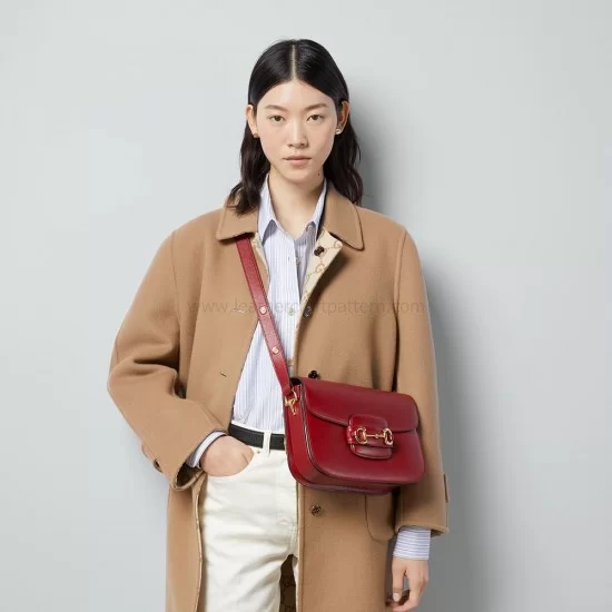 バッグ Vintage Gucci Horsebit Shoulder Bag Gucci Horsebit 1955 small shoulder bag in GG Supreme canvas