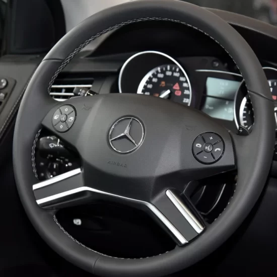 https://www.leathercraftpattern.com/image/cache/catalog/data/patterns/Steering%20wheel/Benz/Benz%20R%20Class-550x550.png.webp