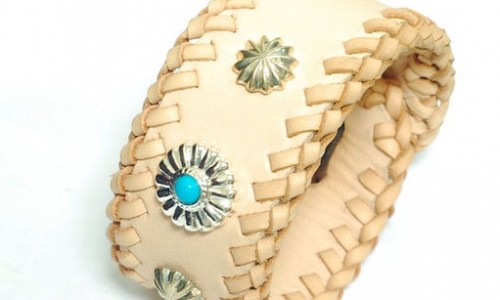 How to make a lacing bracelet 2